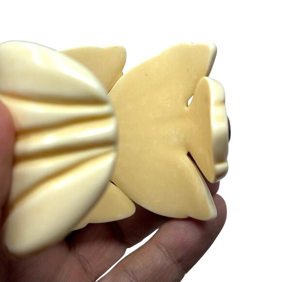 Gucci Leaf Cuff Bracelet - Picture 9 of 16